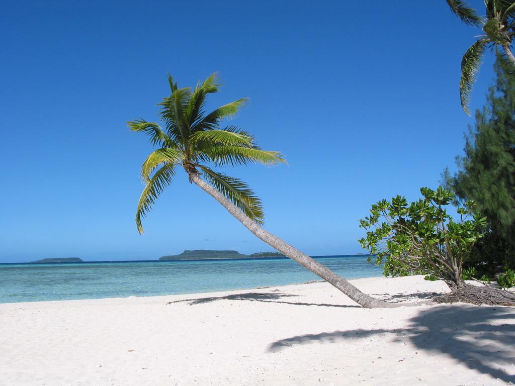 Tongan Beach Resort Utungake Exterior photo