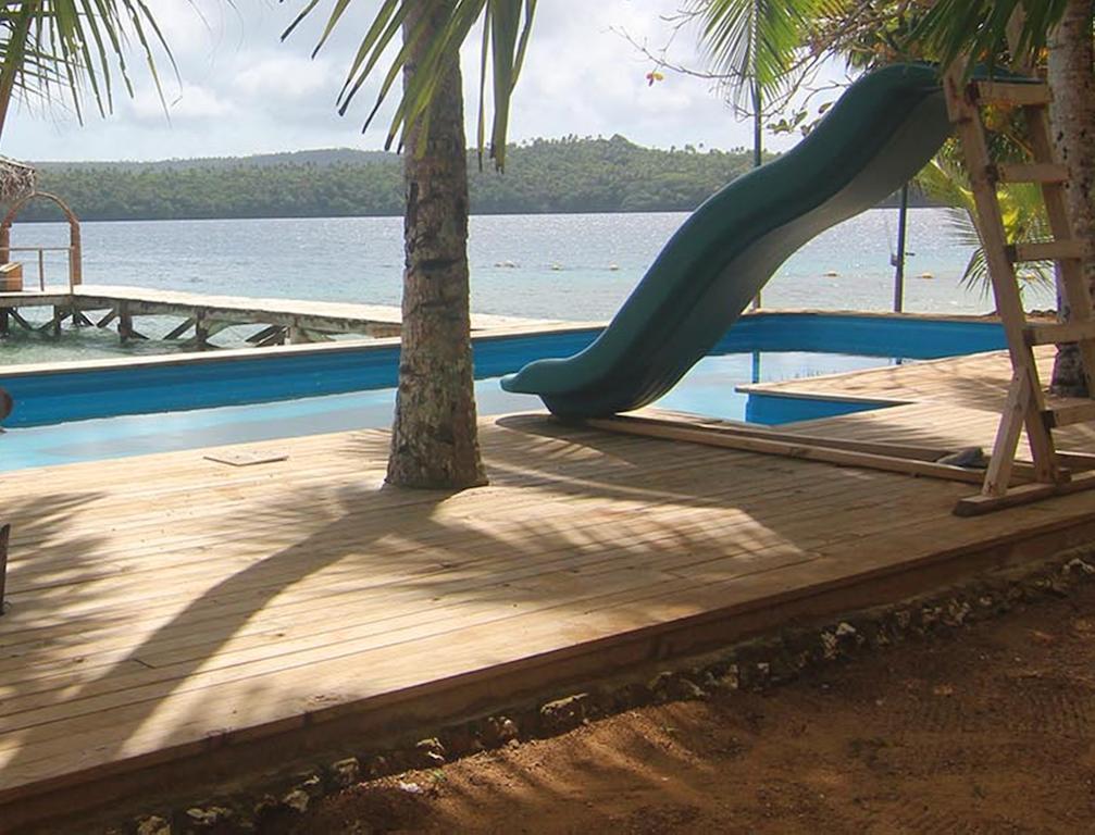 Tongan Beach Resort Utungake Exterior photo